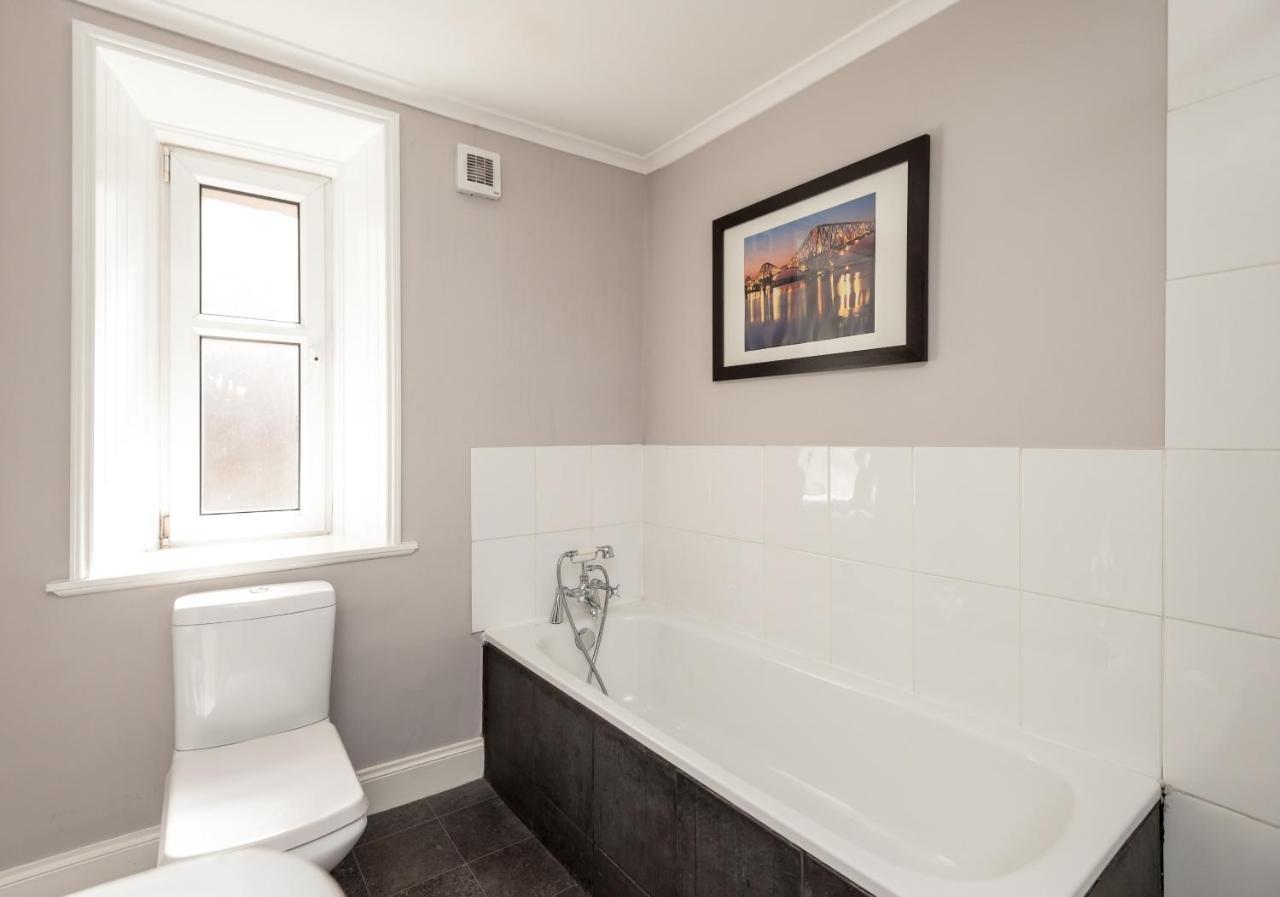 Apartamento Bank St Royal Mile Edimburgo Exterior foto