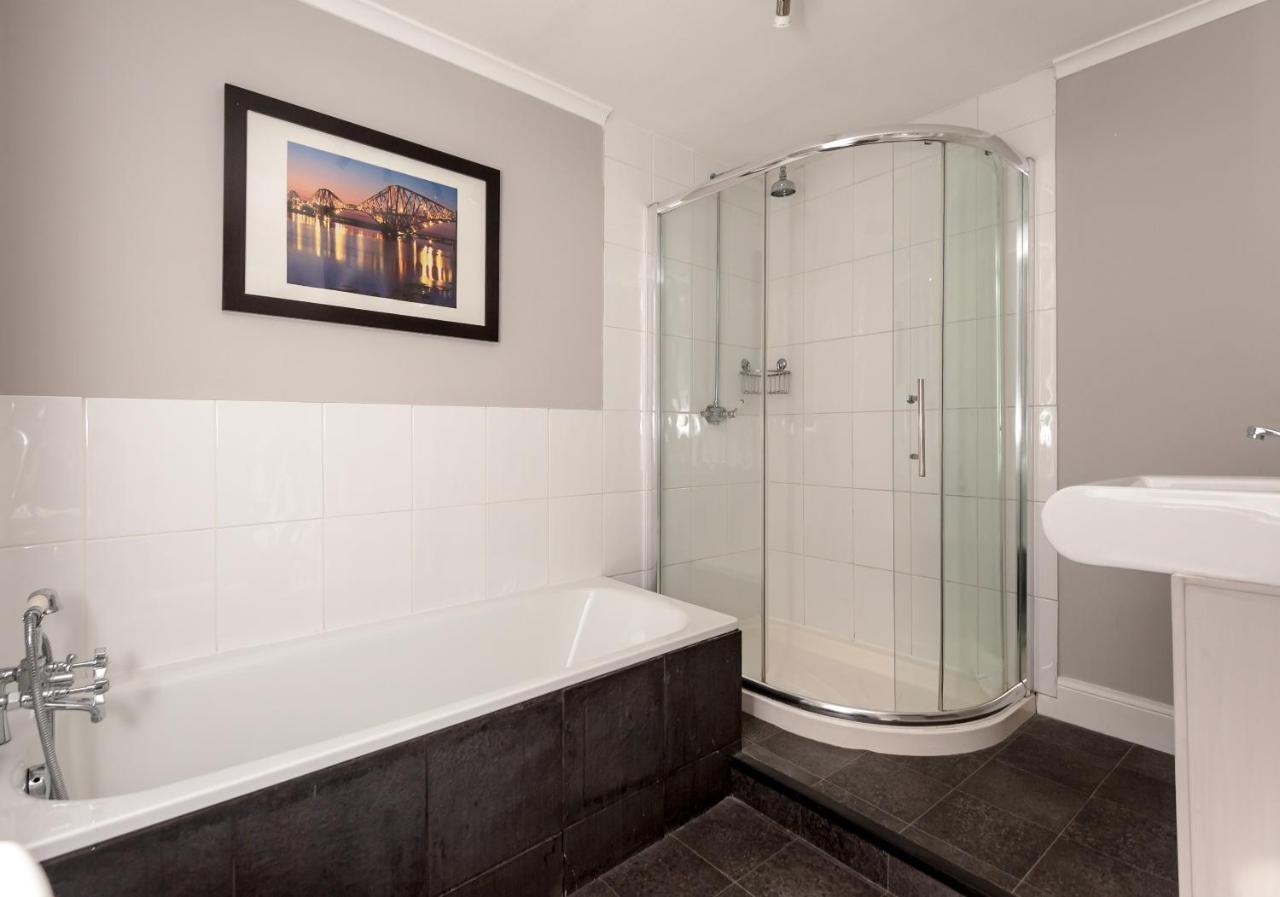 Apartamento Bank St Royal Mile Edimburgo Exterior foto